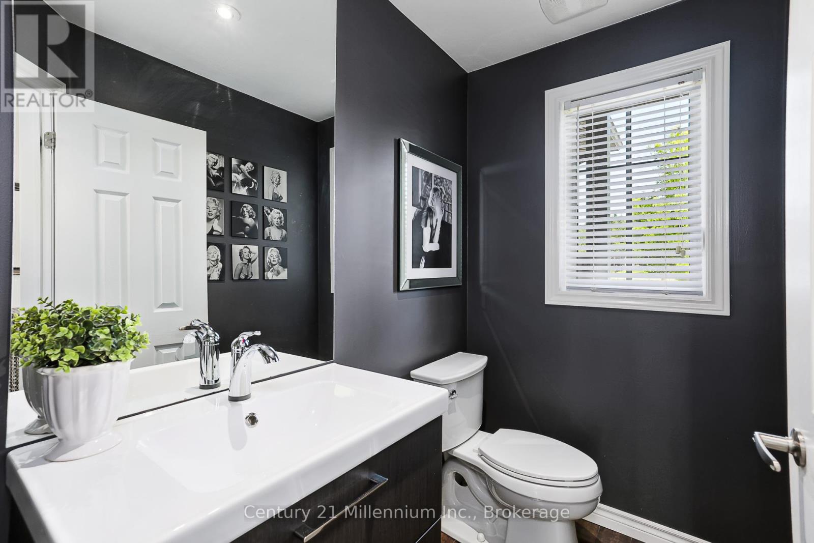 14 Thomas Drive, Collingwood, Ontario  L9Y 0A6 - Photo 10 - S12436633