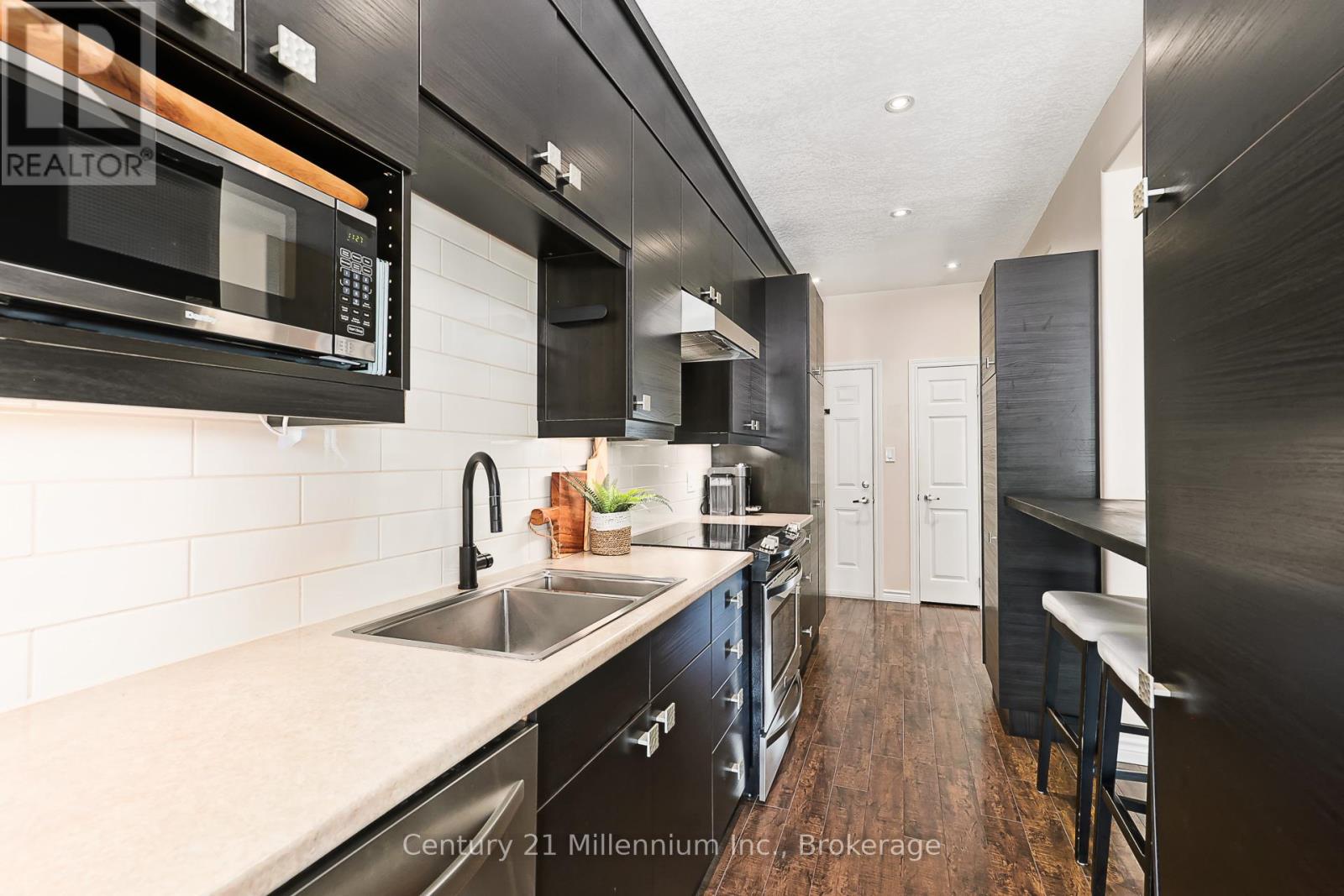 14 Thomas Drive, Collingwood, Ontario  L9Y 0A6 - Photo 18 - S12436633