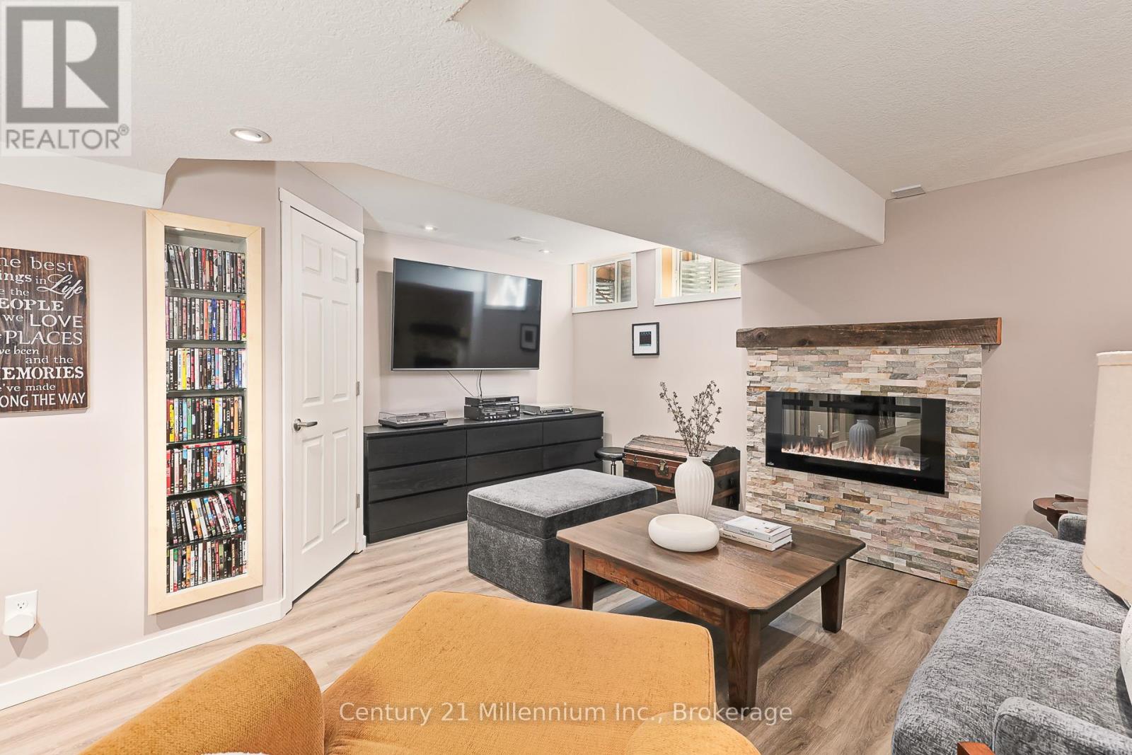 14 Thomas Drive, Collingwood, Ontario  L9Y 0A6 - Photo 45 - S12436633