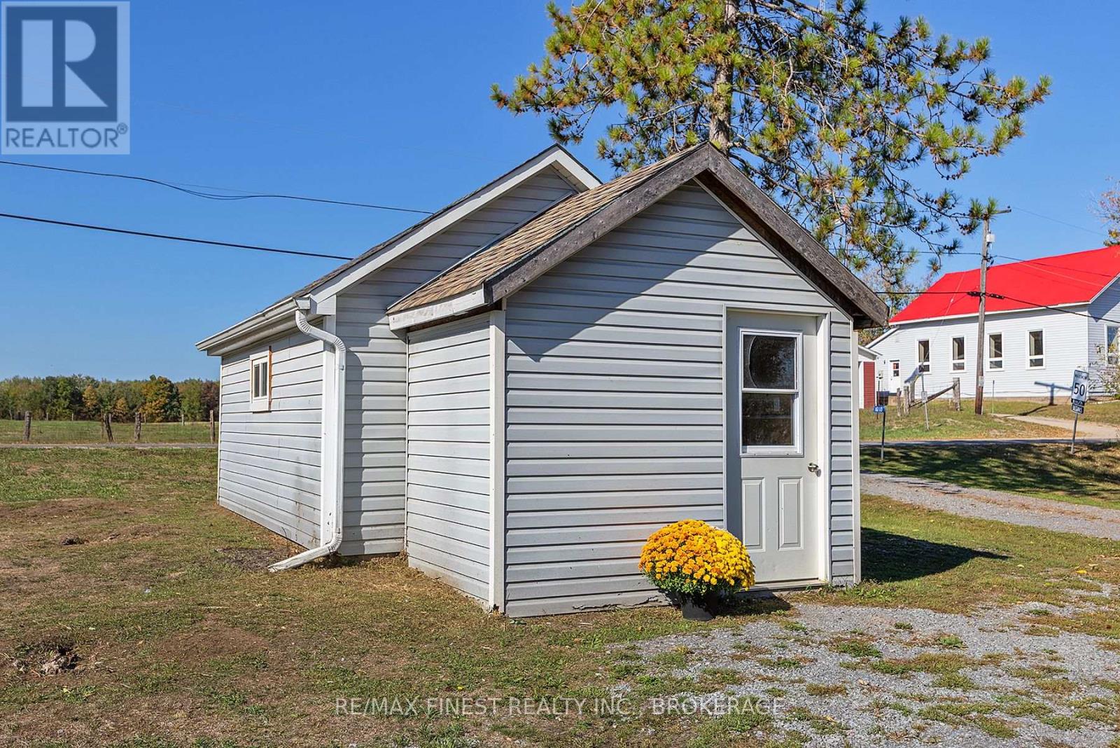 1018 Oak Flats Road, South Frontenac, Ontario  K0H 1T0 - Photo 33 - X12436614