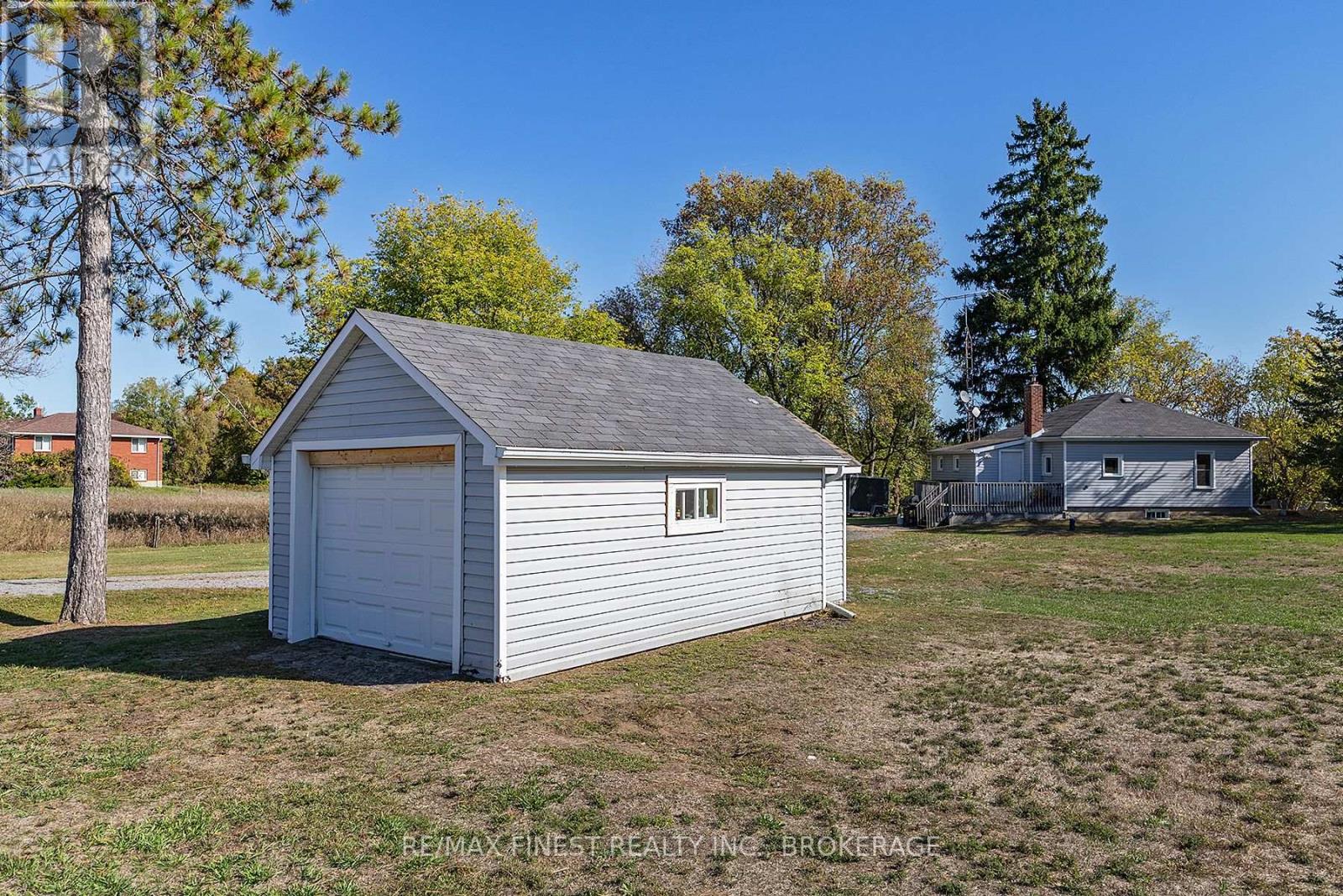 1018 Oak Flats Road, South Frontenac, Ontario  K0H 1T0 - Photo 38 - X12436614