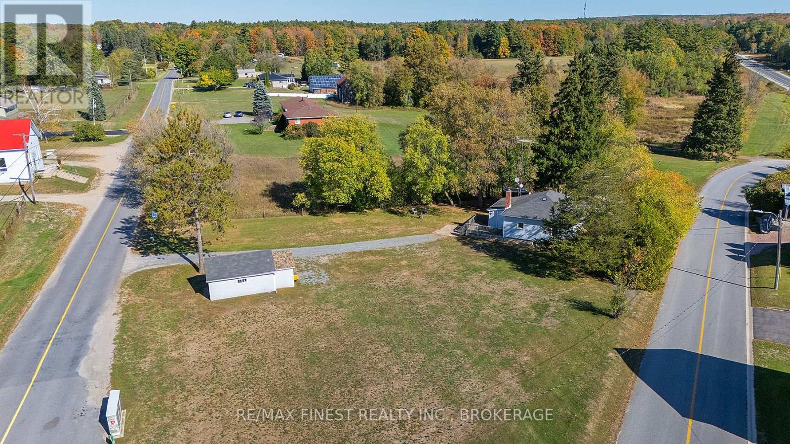 1018 Oak Flats Road, South Frontenac, Ontario  K0H 1T0 - Photo 43 - X12436614