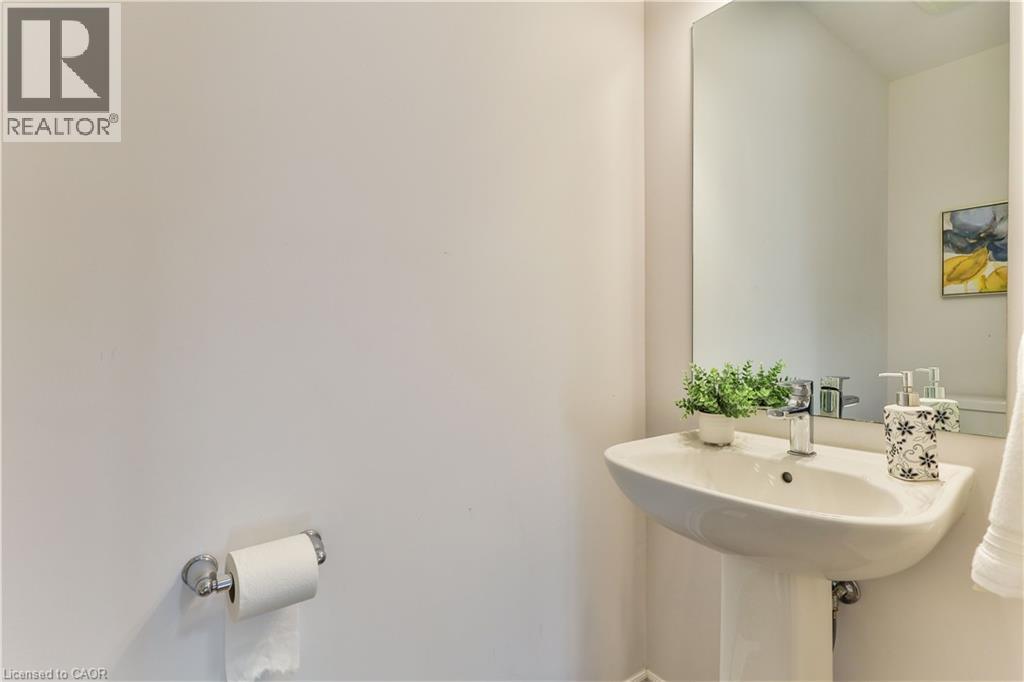 461 Blackburn Drive Unit# 35, Brantford, Ontario  N3T 0W9 - Photo 12 - 40773787