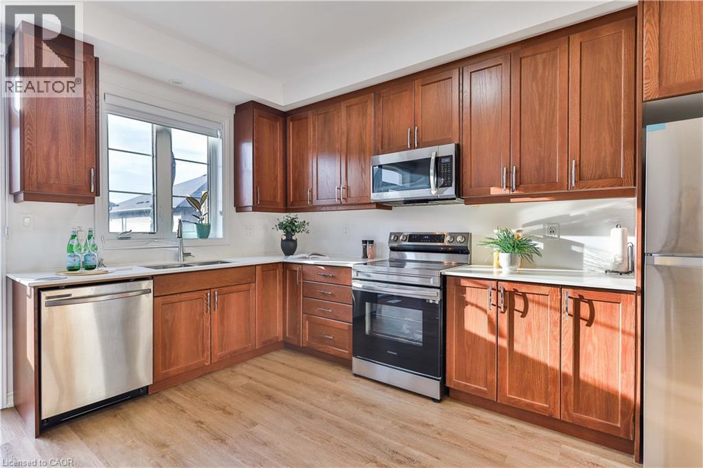 461 Blackburn Drive Unit# 35, Brantford, Ontario  N3T 0W9 - Photo 10 - 40773787