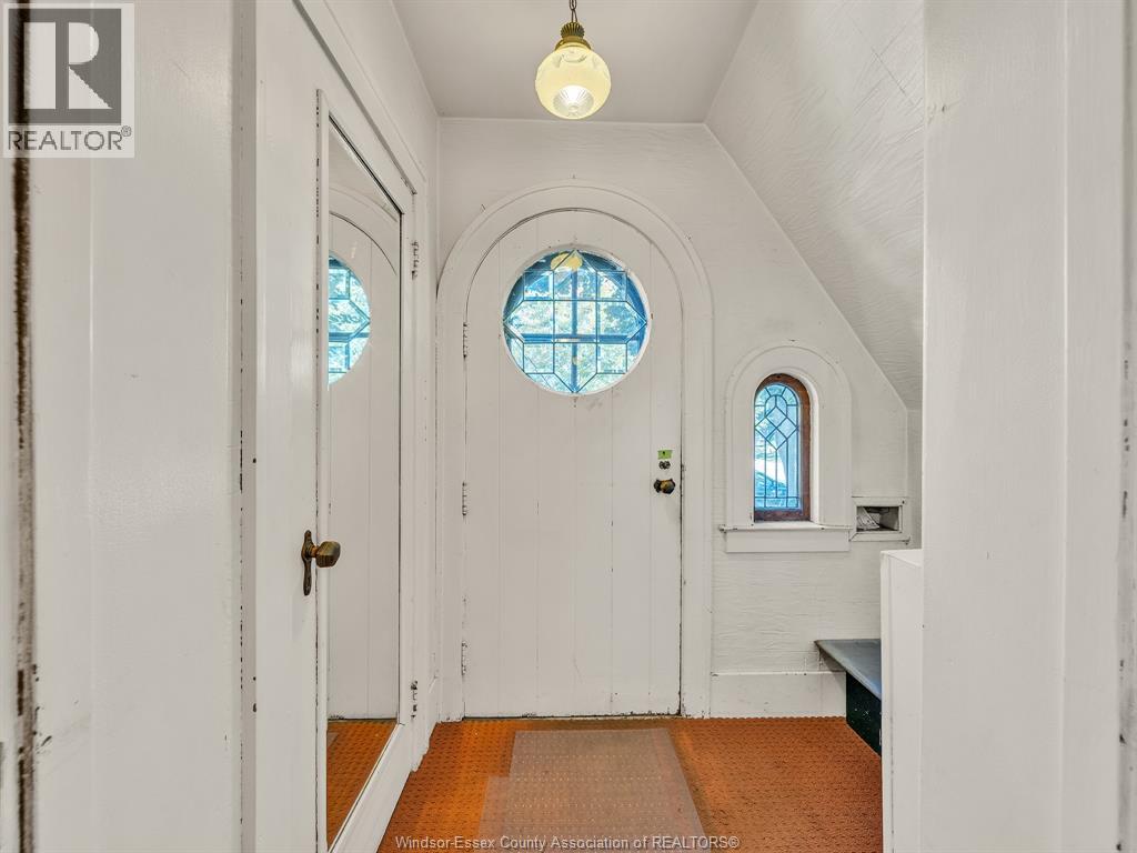 2239 Victoria Ave, Windsor, Ontario  N8X 1R2 - Photo 11 - 25024523