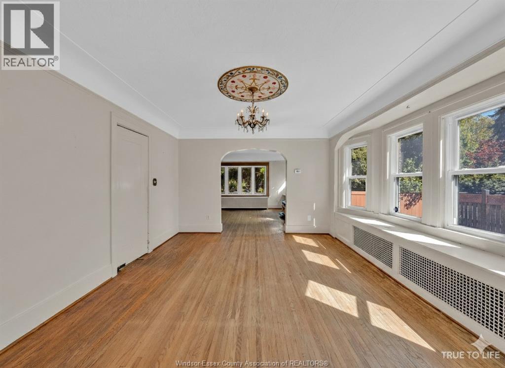 2239 Victoria Ave, Windsor, Ontario  N8X 1R2 - Photo 9 - 25024523