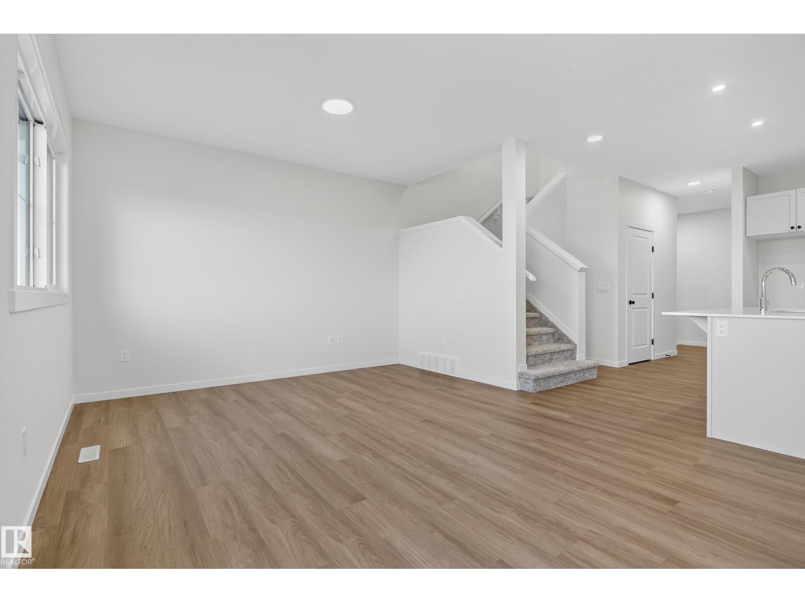 17448 2 St Nw, Edmonton, Alberta  T5Y 4G6 - Photo 16 - E4460173