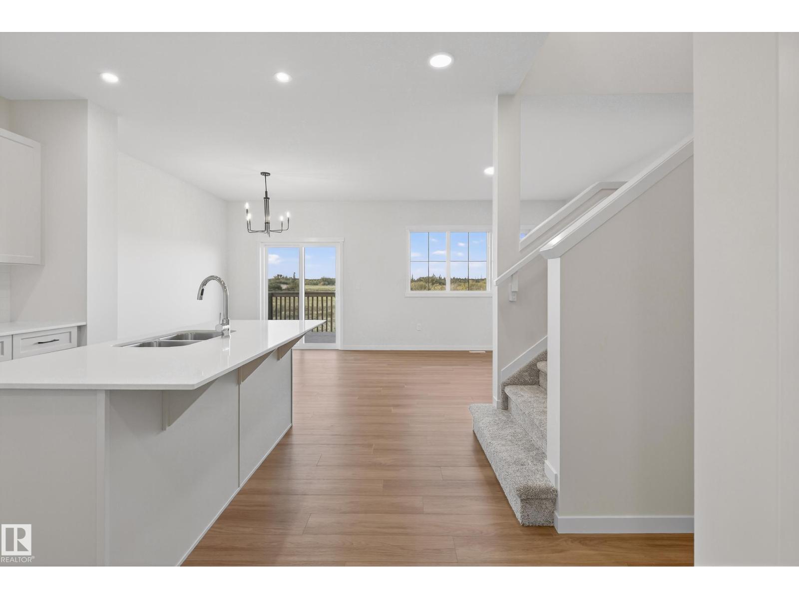 17448 2 St Nw, Edmonton, Alberta  T5Y 4G6 - Photo 10 - E4460173