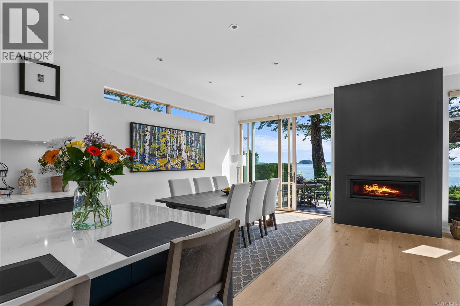 10383 Allbay Rd, Sidney, British Columbia  V8L 2N8 - Photo 8 - 1015215