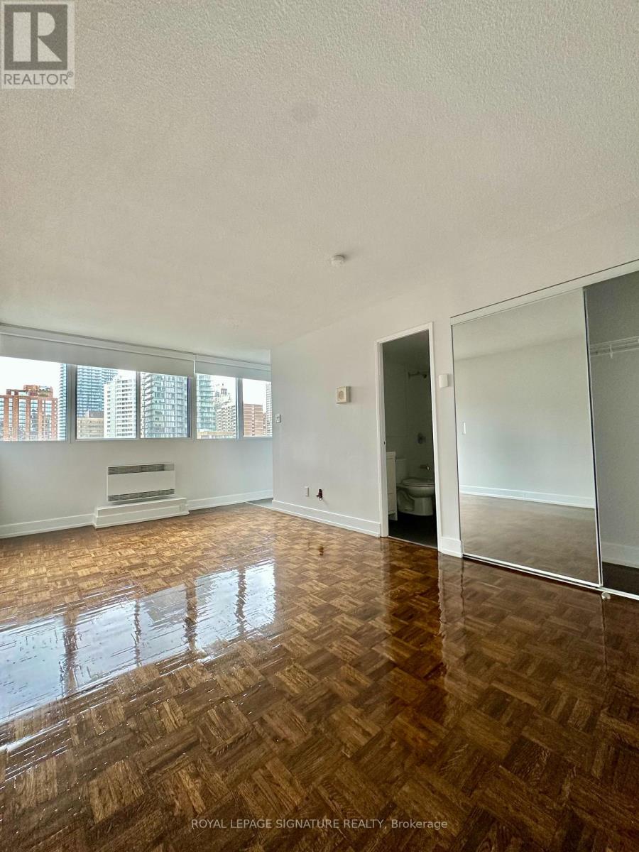 205 - 33 Isabella Street, Toronto, Ontario  M4Y 2P7 - Photo 3 - C12434761
