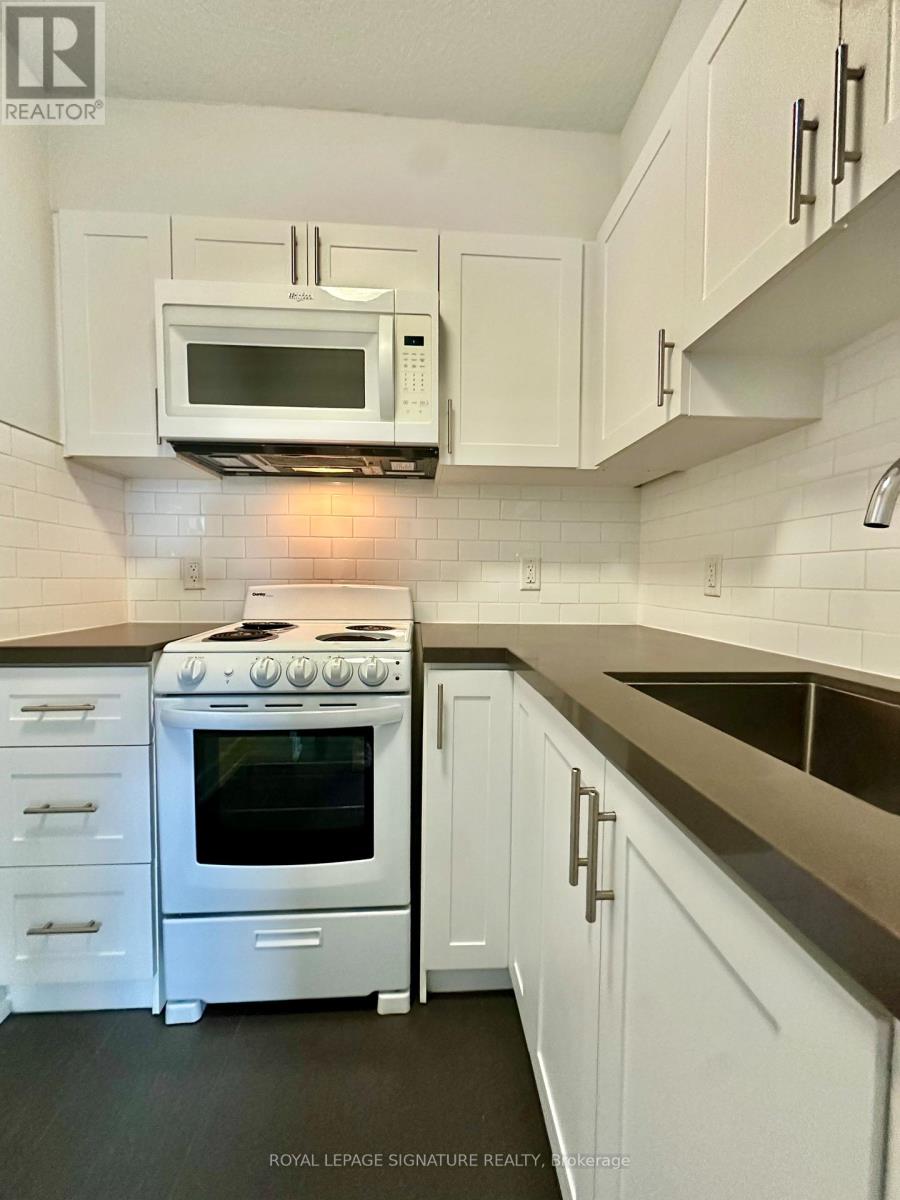 1414 - 33 Isabella Street, Toronto, Ontario  M4Y 2P7 - Photo 11 - C12434961