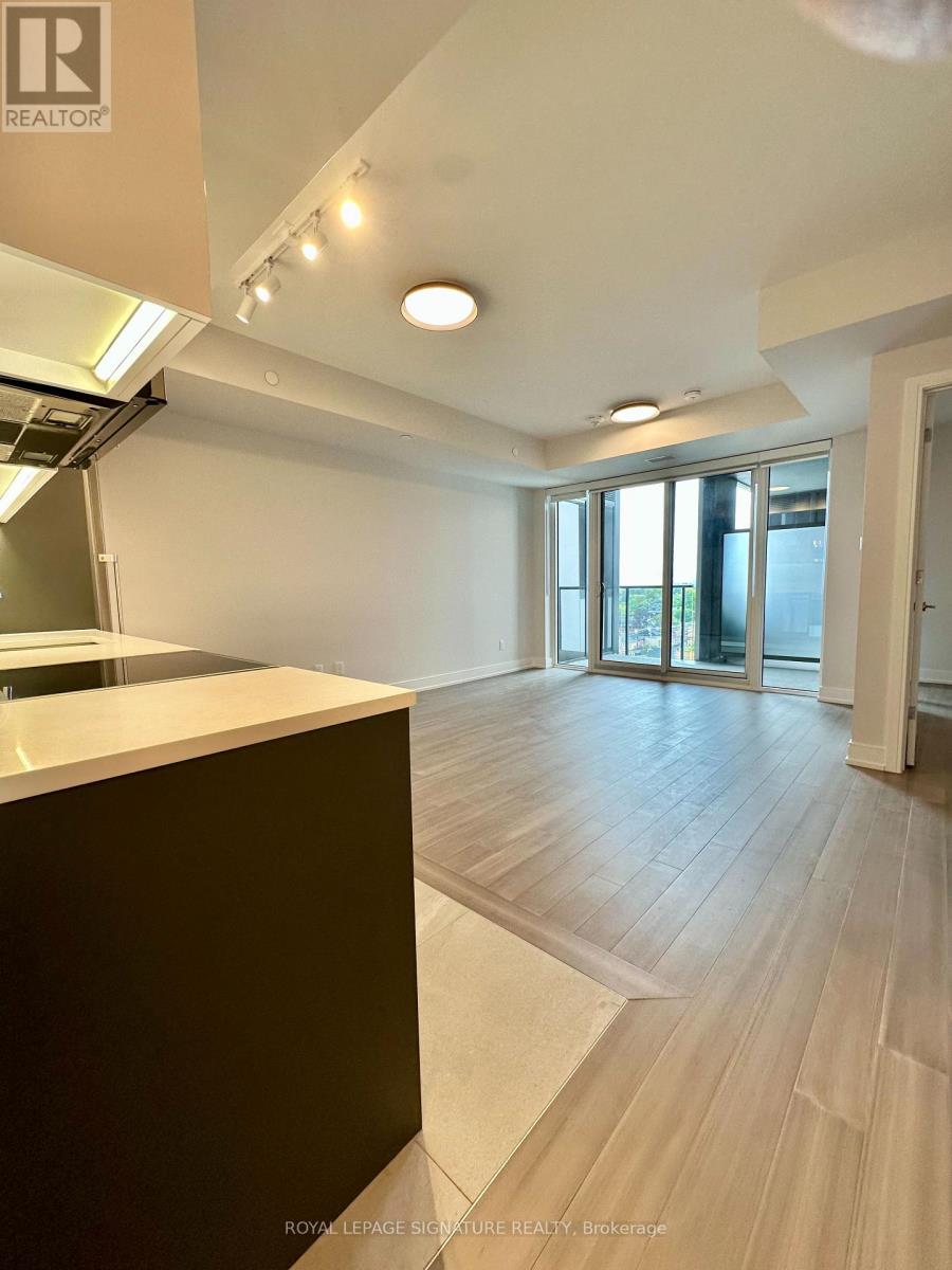 810 - 664 SPADINA AVENUE, Toronto, Ontario