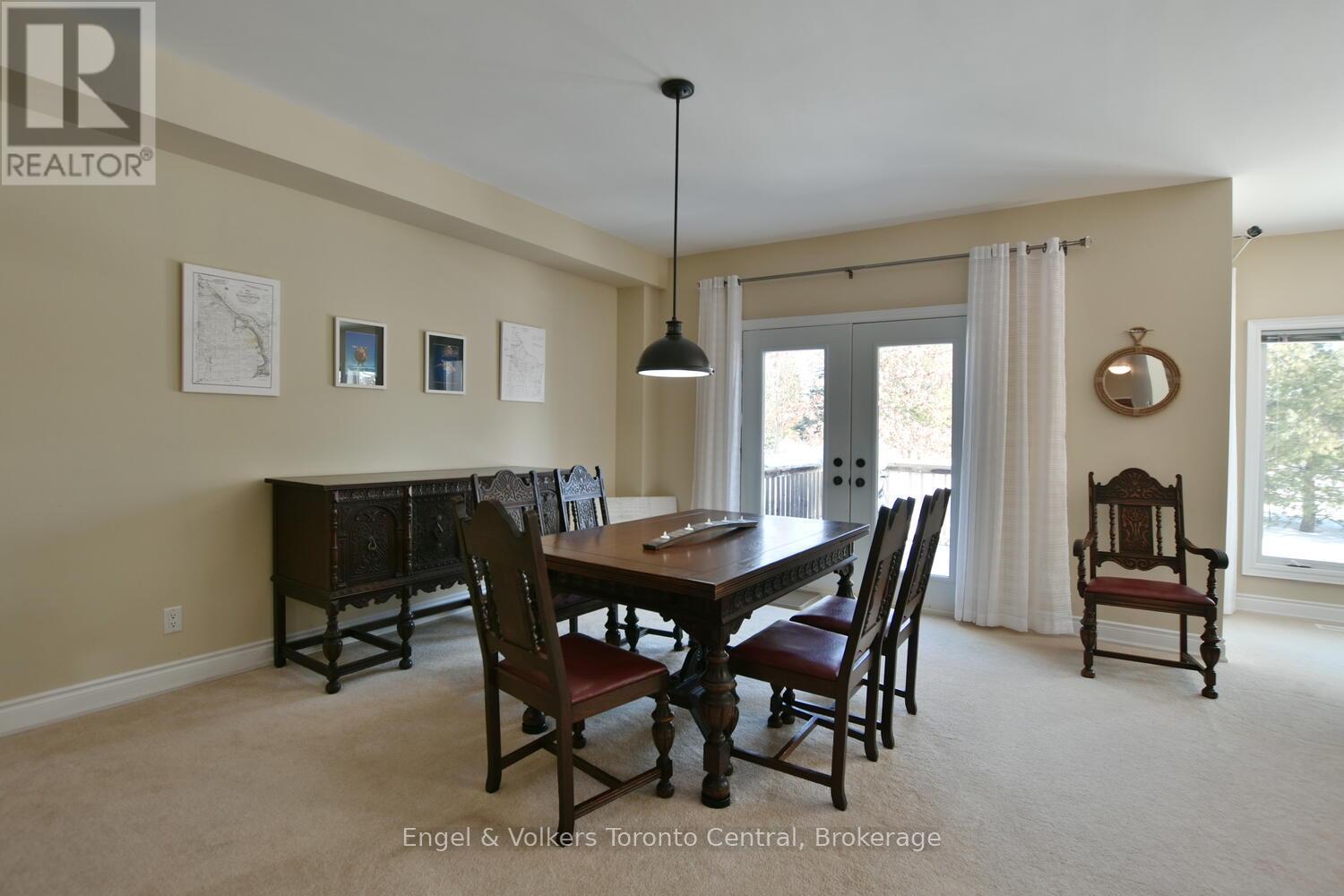 47 Meadowbrook Lane, Blue Mountains, Ontario  N0H 2P0 - Photo 12 - X12436590