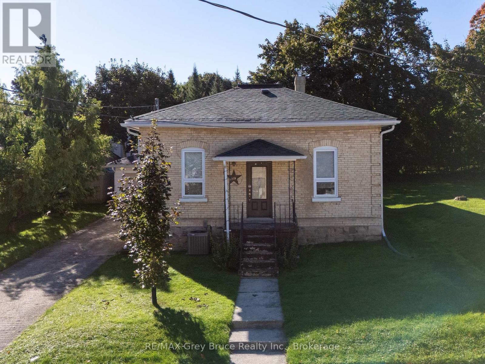 89 3rd Street Sw, Arran-Elderslie, Ontario  N0G 1L0 - Photo 1 - X12436629