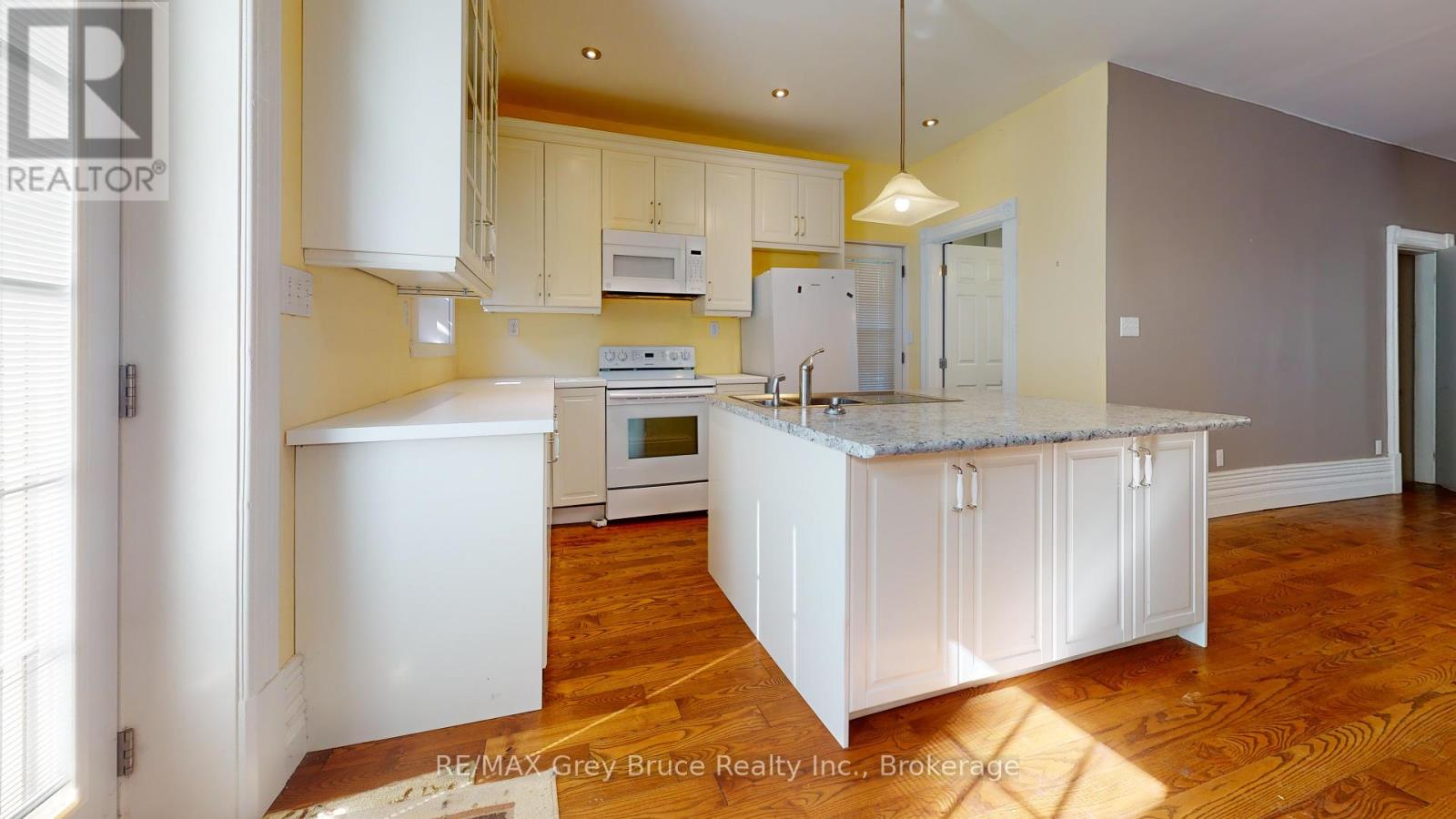 89 3rd Street Sw, Arran-Elderslie, Ontario  N0G 1L0 - Photo 12 - X12436629