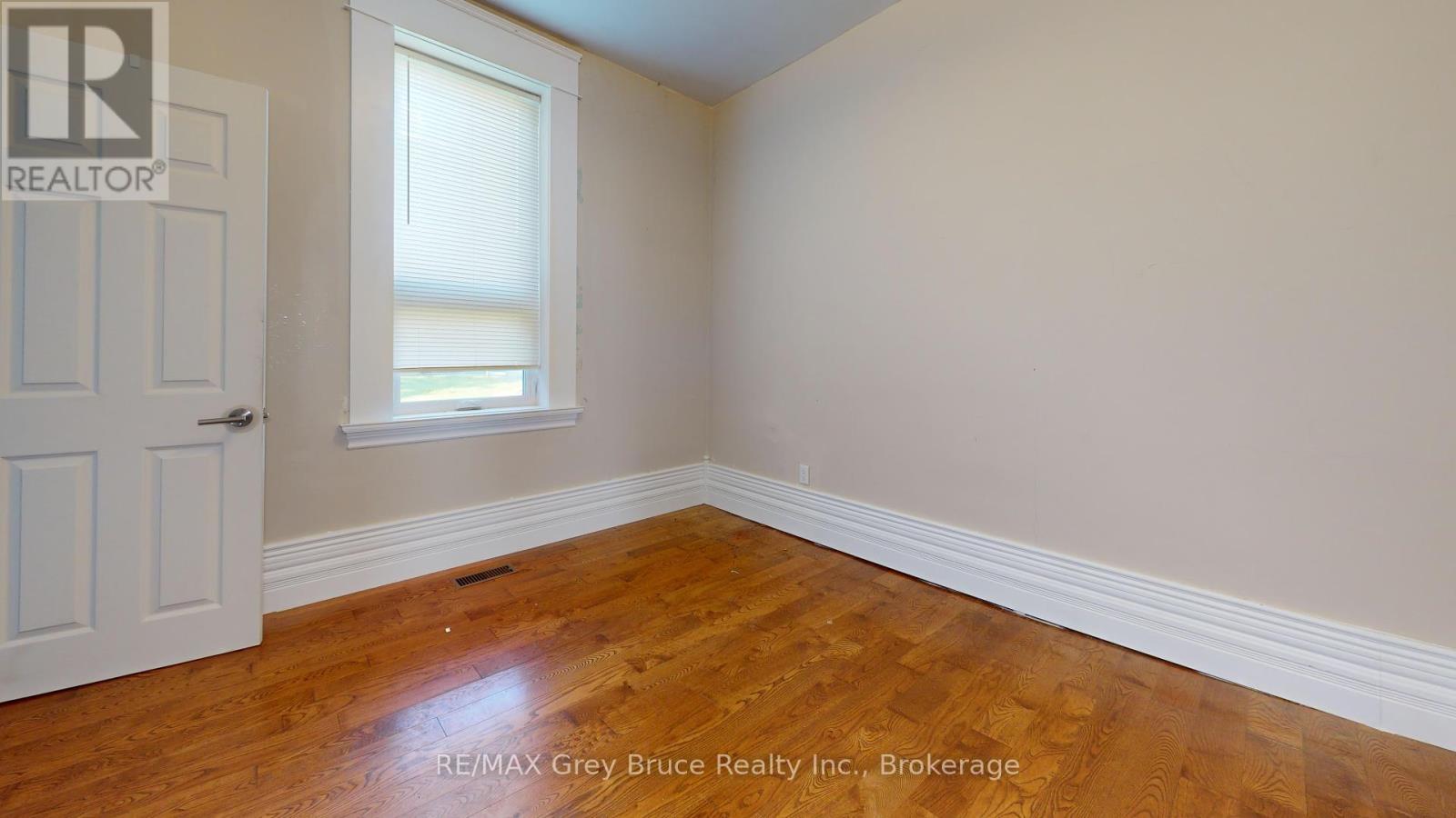 89 3rd Street Sw, Arran-Elderslie, Ontario  N0G 1L0 - Photo 15 - X12436629