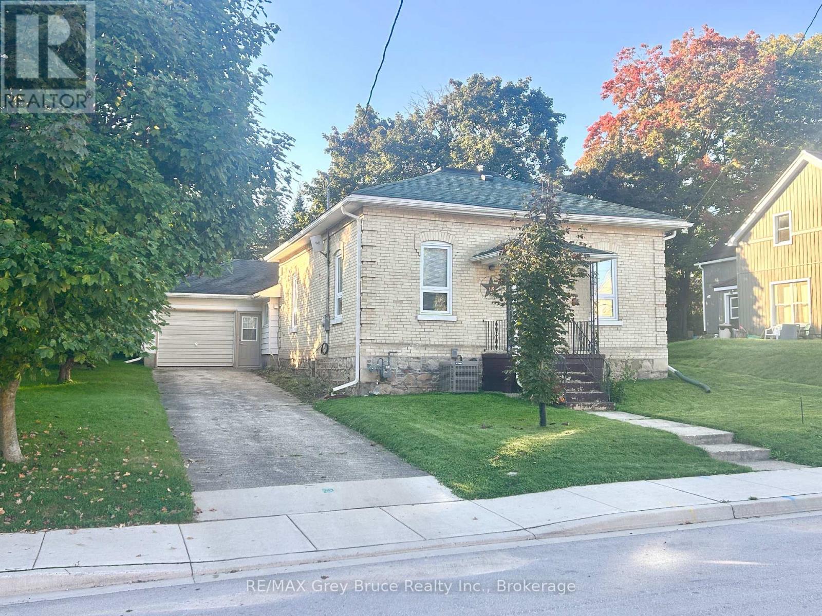 89 3rd Street Sw, Arran-Elderslie, Ontario  N0G 1L0 - Photo 3 - X12436629