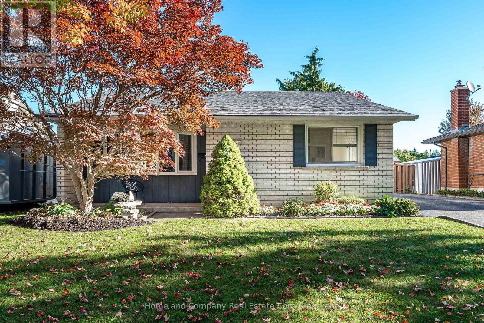 292 REDFORD CRESCENT, Stratford, Ontario