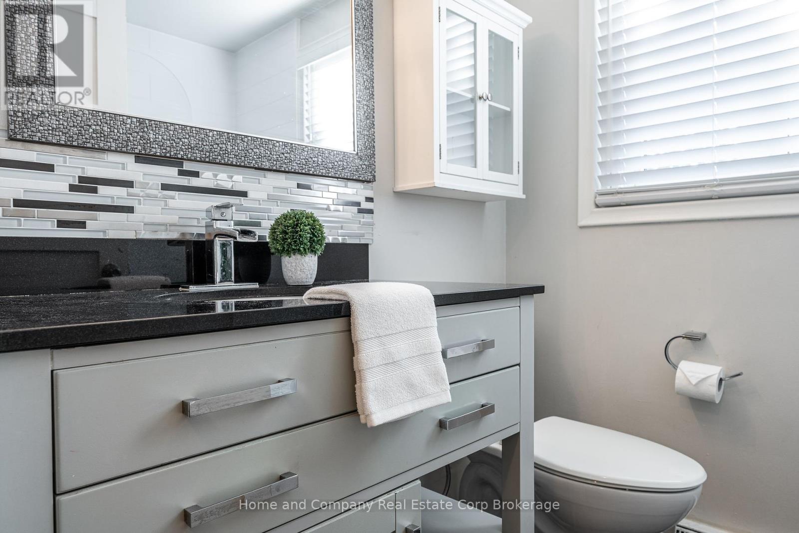 292 Redford Crescent, Stratford, Ontario  N5A 1P5 - Photo 19 - X12436642