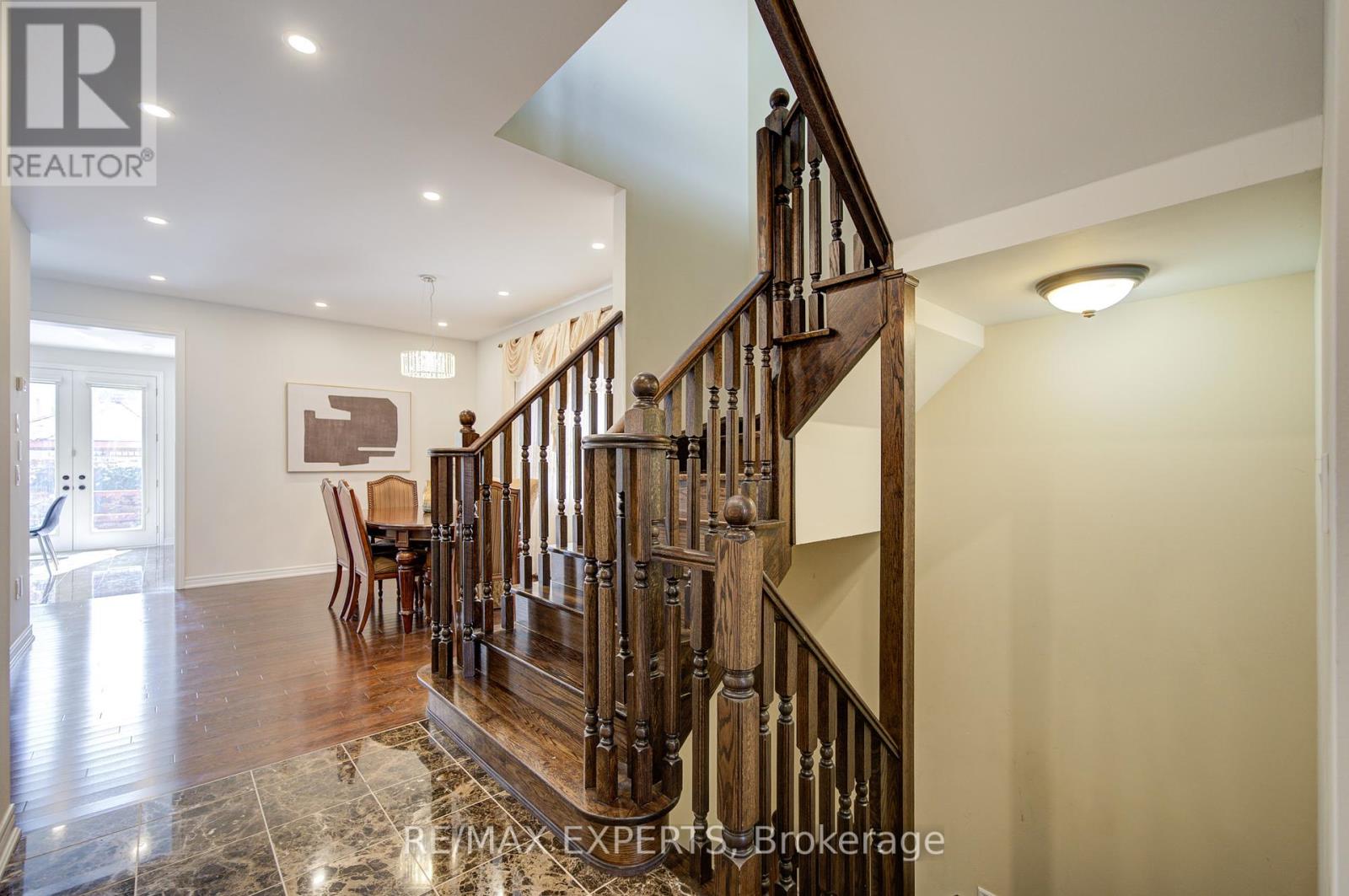 277 Chatfield Drive S, Vaughan, Ontario  L4H 3R8 - Photo 10 - N12436334
