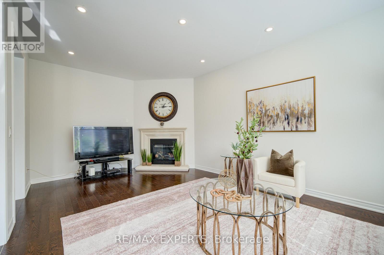 277 Chatfield Drive S, Vaughan, Ontario  L4H 3R8 - Photo 26 - N12436334