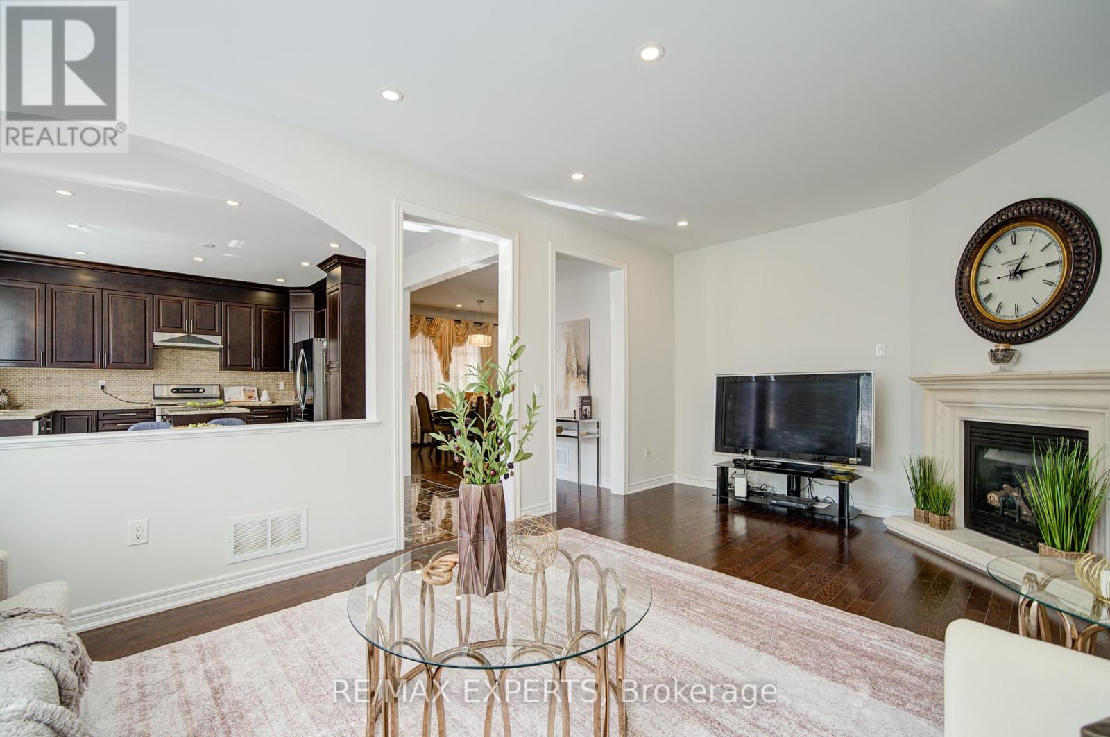277 Chatfield Drive S, Vaughan, Ontario  L4H 3R8 - Photo 28 - N12436334