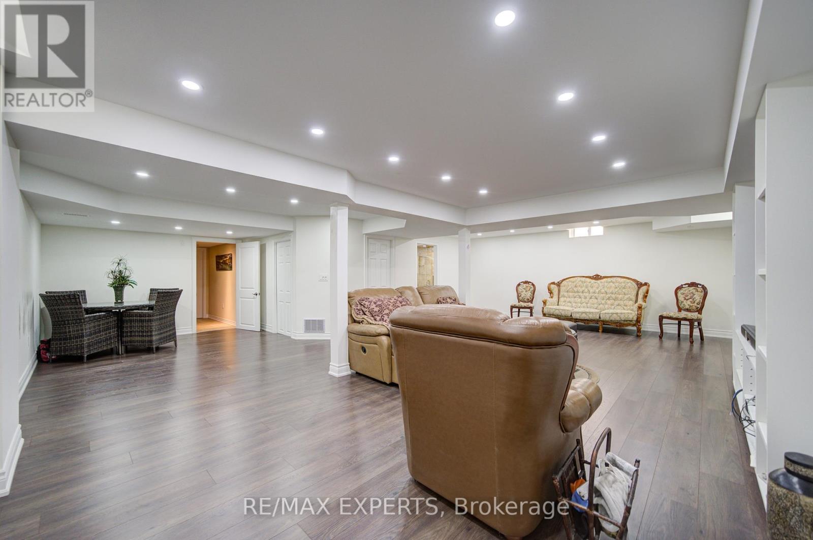277 Chatfield Drive S, Vaughan, Ontario  L4H 3R8 - Photo 44 - N12436334