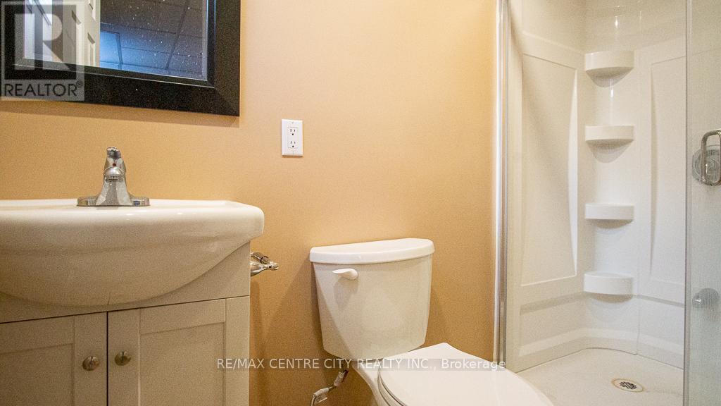 371 Ridgeview Court, London East, Ontario  N5Y 6H7 - Photo 19 - X12436589
