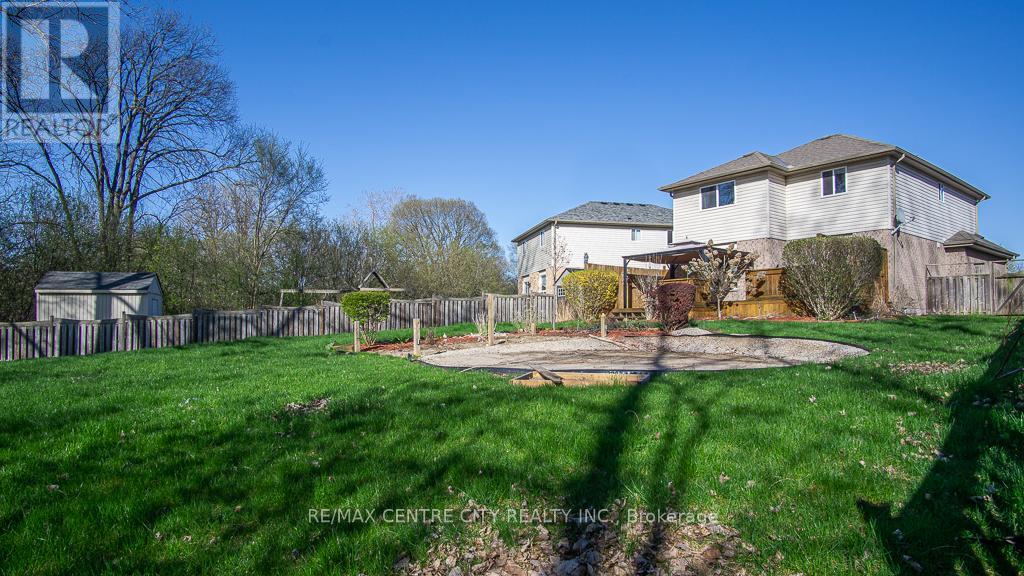 371 Ridgeview Court, London East, Ontario  N5Y 6H7 - Photo 22 - X12436589