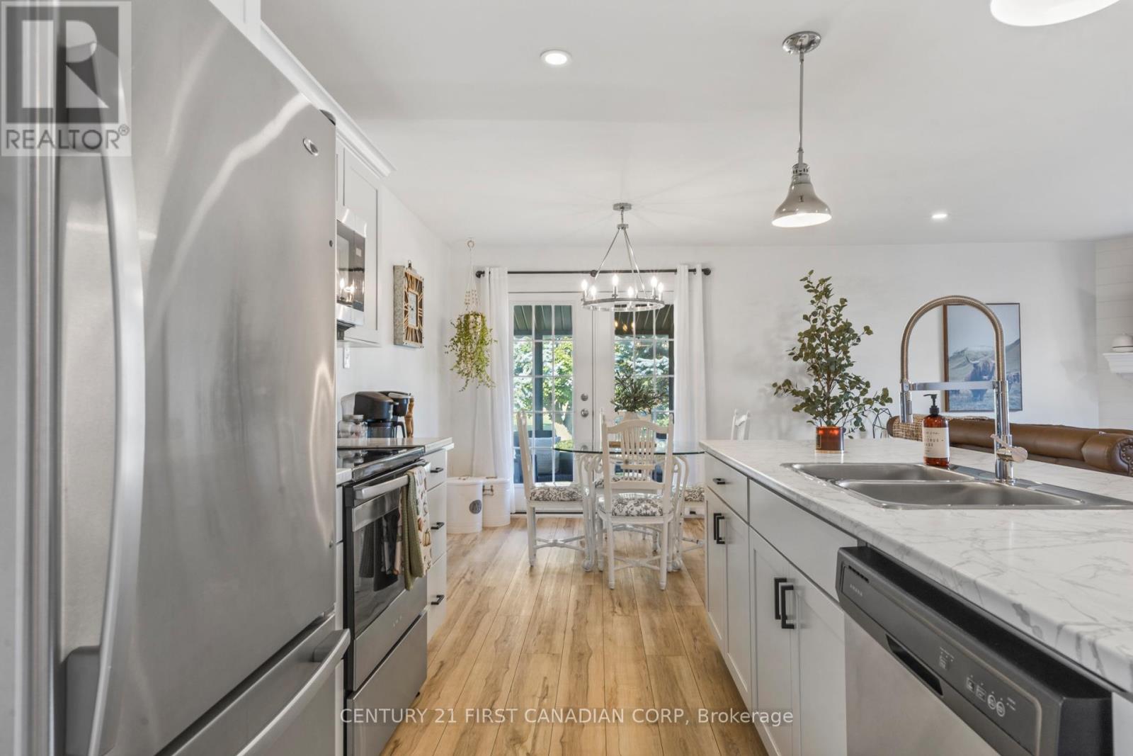 6170 William Street, Lucan Biddulph, Ontario  N0M 2J0 - Photo 8 - X12436610
