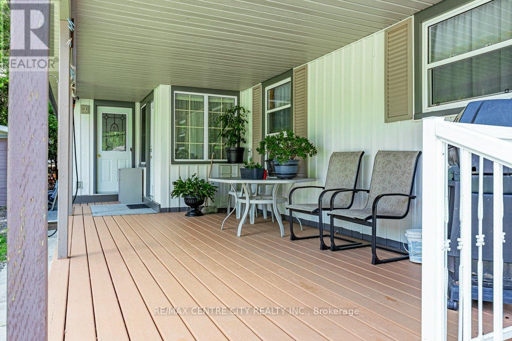 7248 Hacienda Road S, Malahide, Ontario  N5H 2R5 - Photo 1 - X12436682