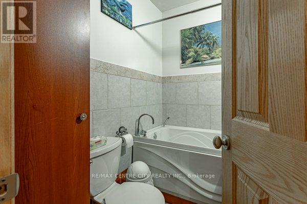 7248 Hacienda Road S, Malahide, Ontario  N5H 2R5 - Photo 22 - X12436682