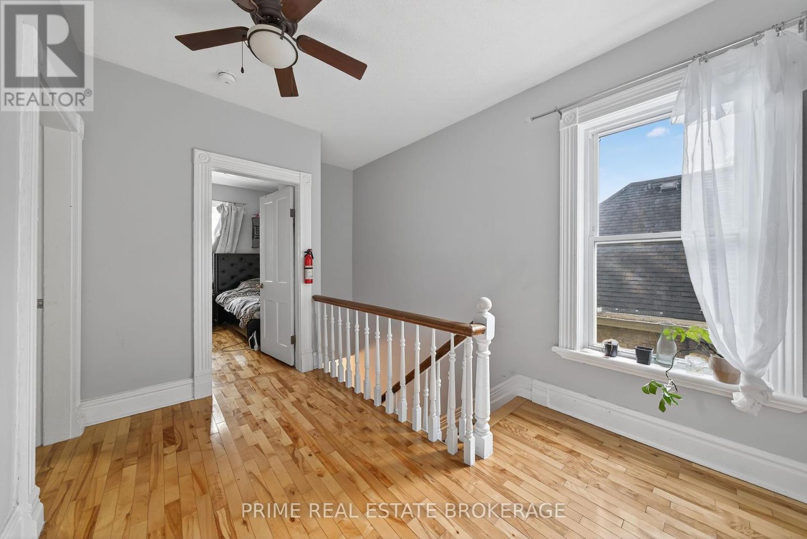 194 Cromwell Street, London East, Ontario  N6A 1Z5 - Photo 11 - X12436692