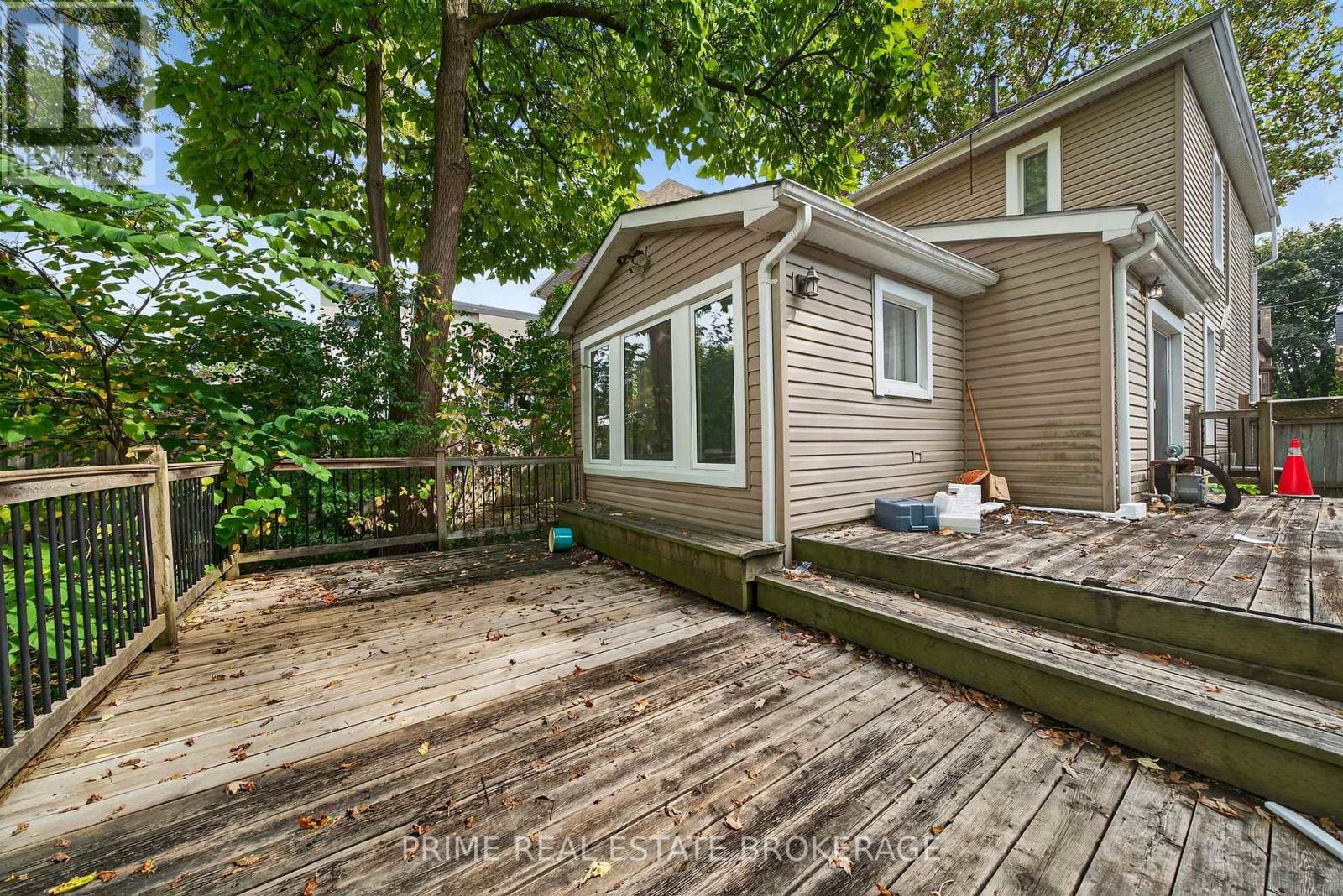 194 Cromwell Street, London East, Ontario  N6A 1Z5 - Photo 24 - X12436692
