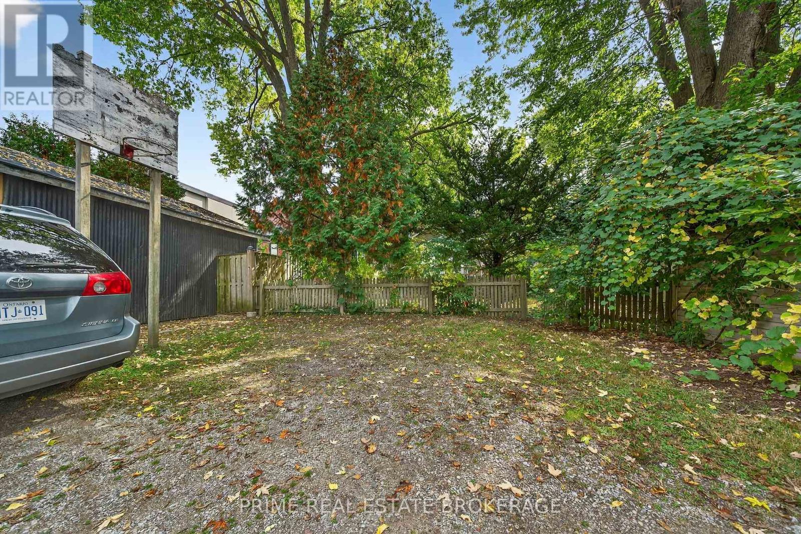 194 Cromwell Street, London East, Ontario  N6A 1Z5 - Photo 27 - X12436692