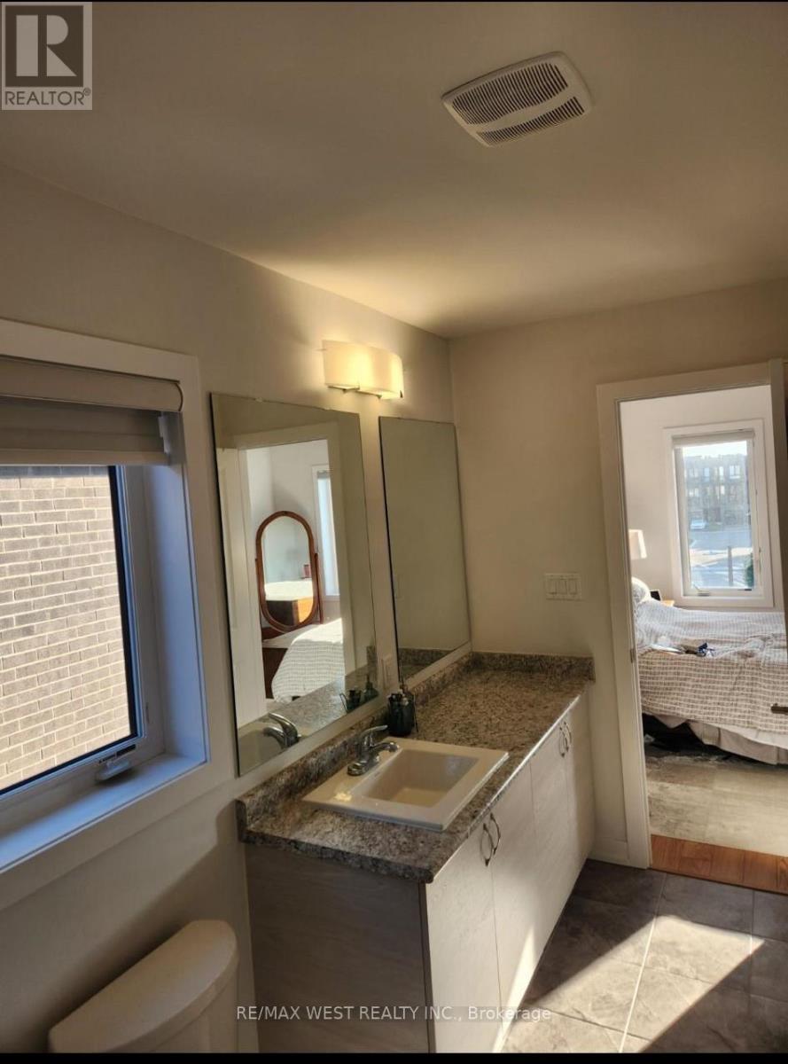 91 Cornell Rouge Boulevard, Markham, Ontario  L6B 1R1 - Photo 10 - N12436363