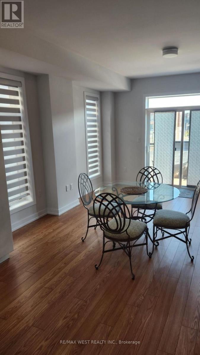 91 Cornell Rouge Boulevard, Markham, Ontario  L6B 1R1 - Photo 5 - N12436363