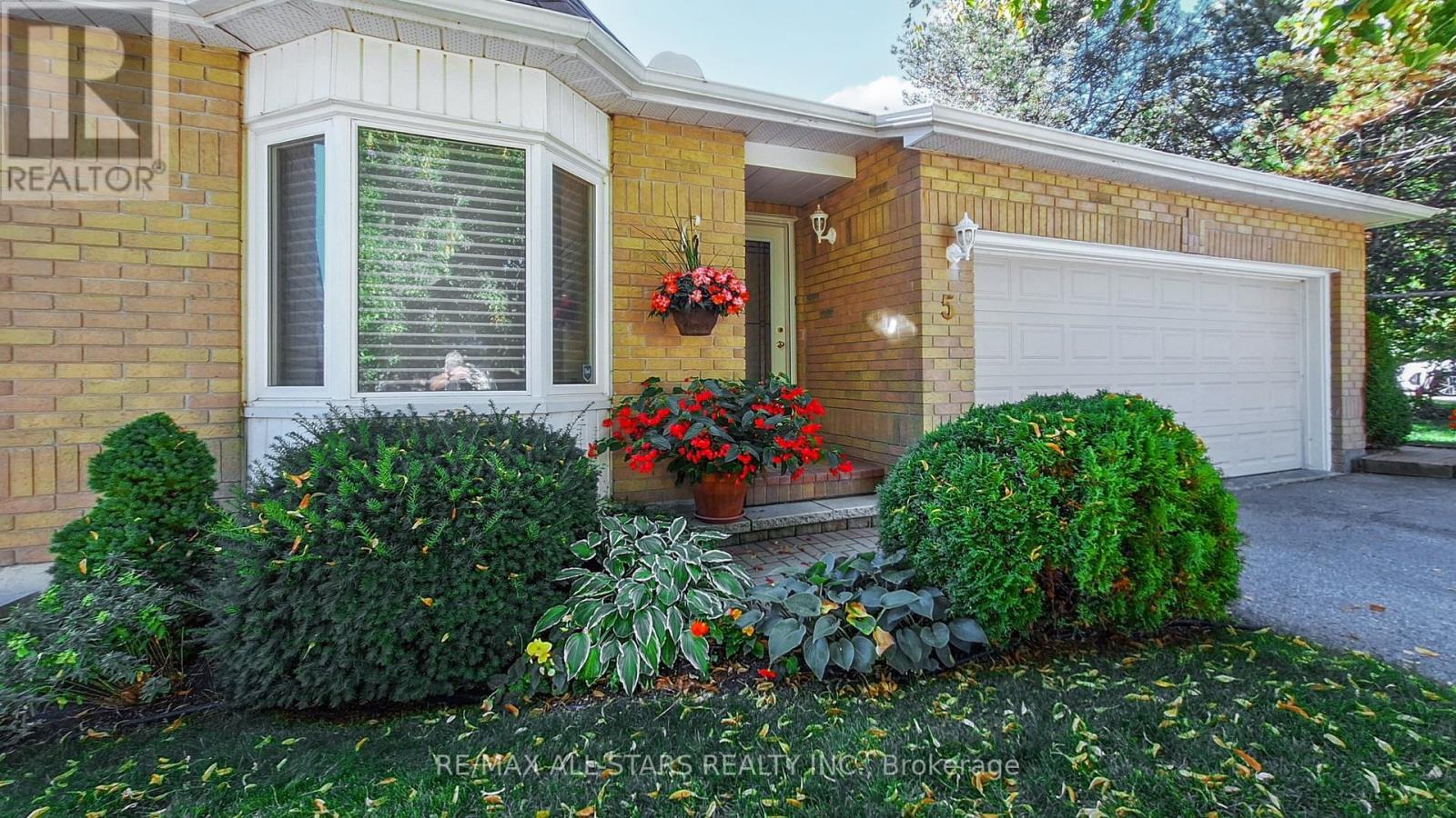 5 - 5 BESWICK LANE, Uxbridge, Ontario