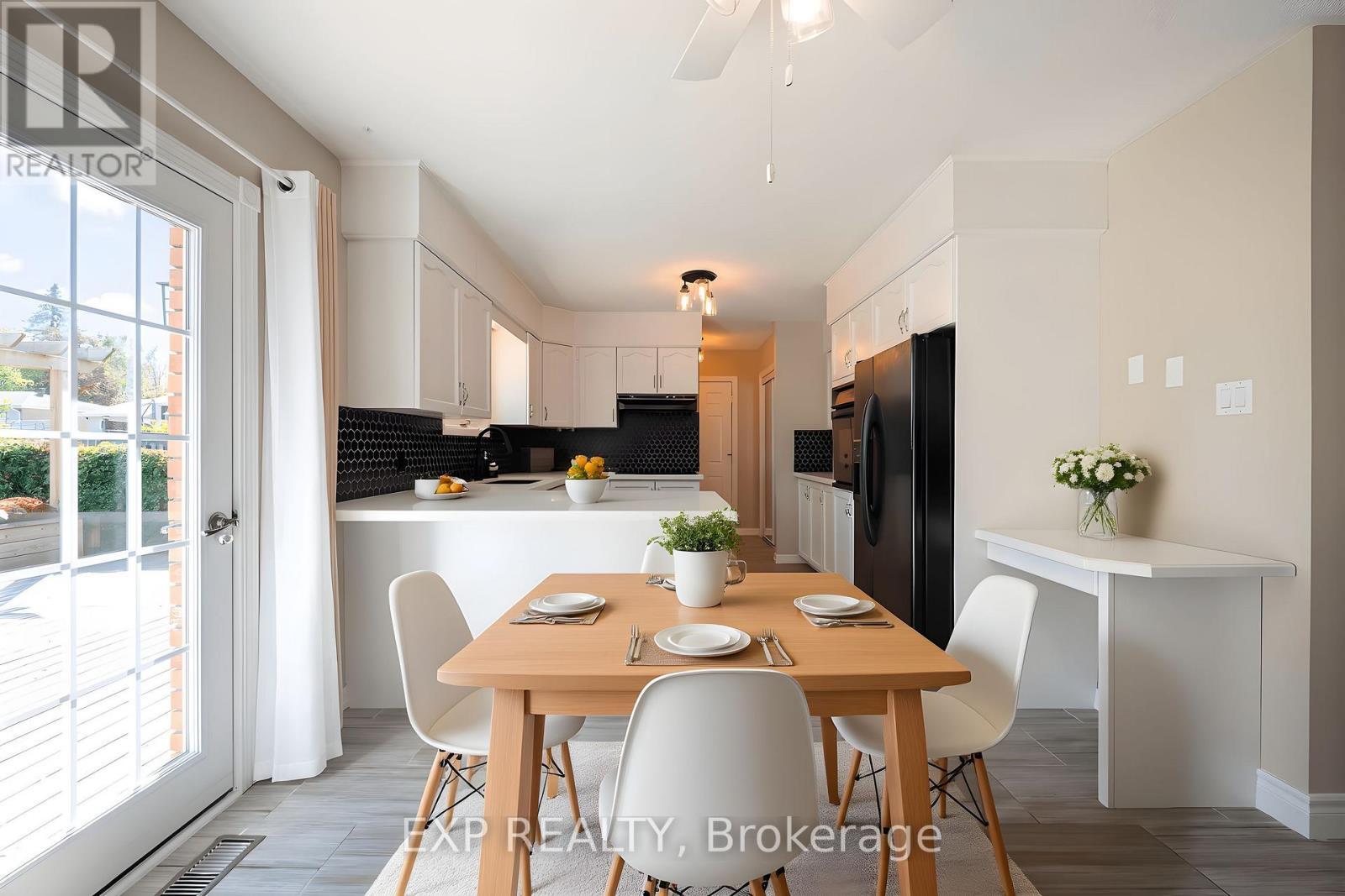 258 Nelson Crescent, Innisfil, Ontario  L9S 1E7 - Photo 12 - N12436419