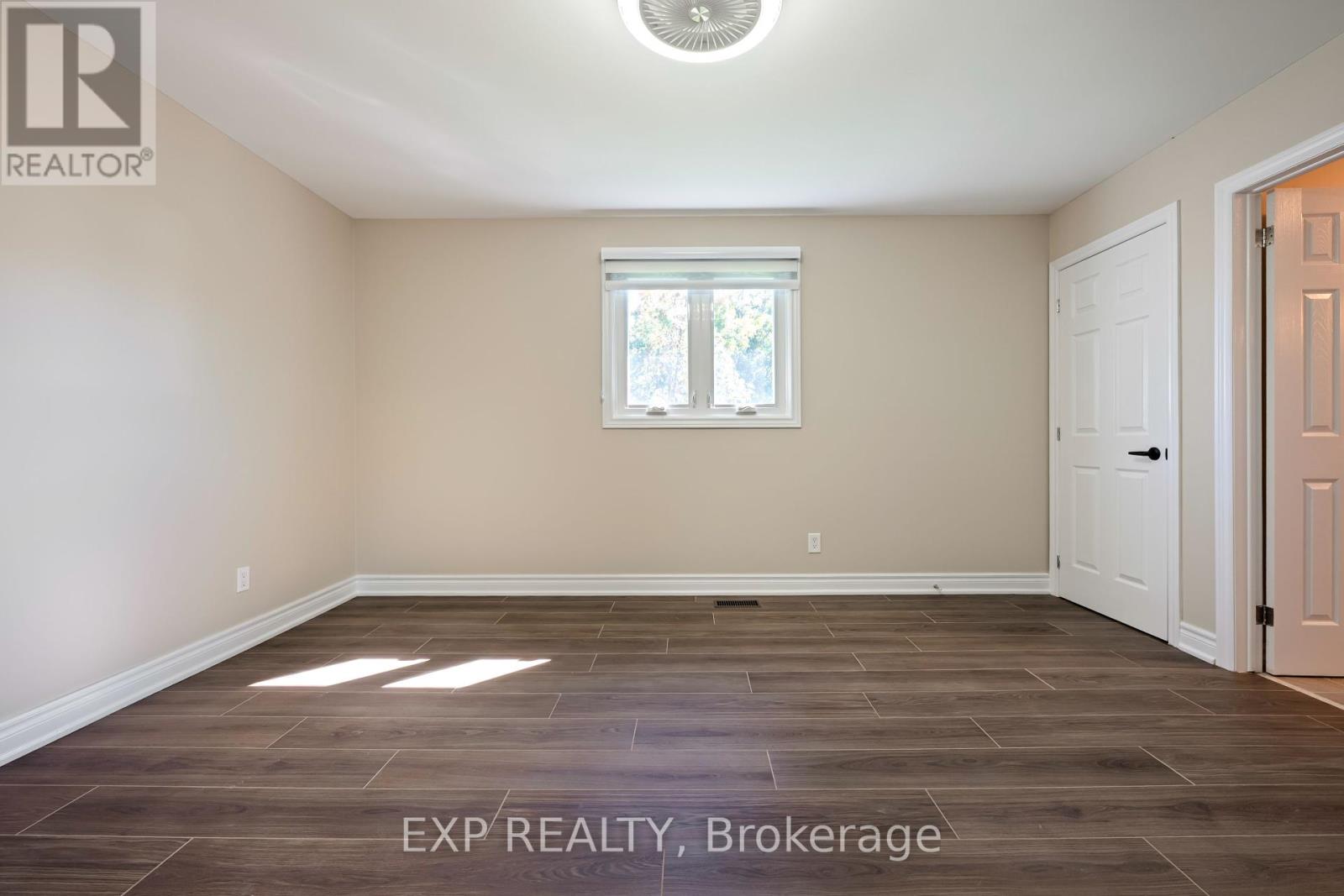 258 Nelson Crescent, Innisfil, Ontario  L9S 1E7 - Photo 19 - N12436419