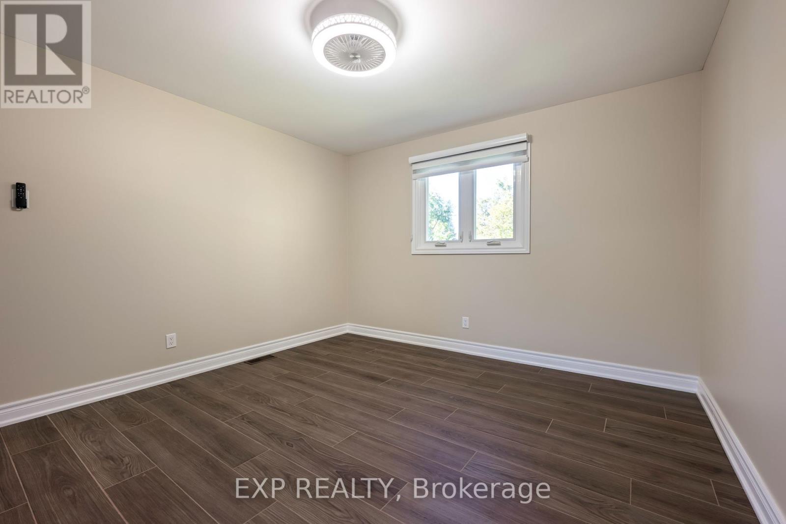 258 Nelson Crescent, Innisfil, Ontario  L9S 1E7 - Photo 22 - N12436419