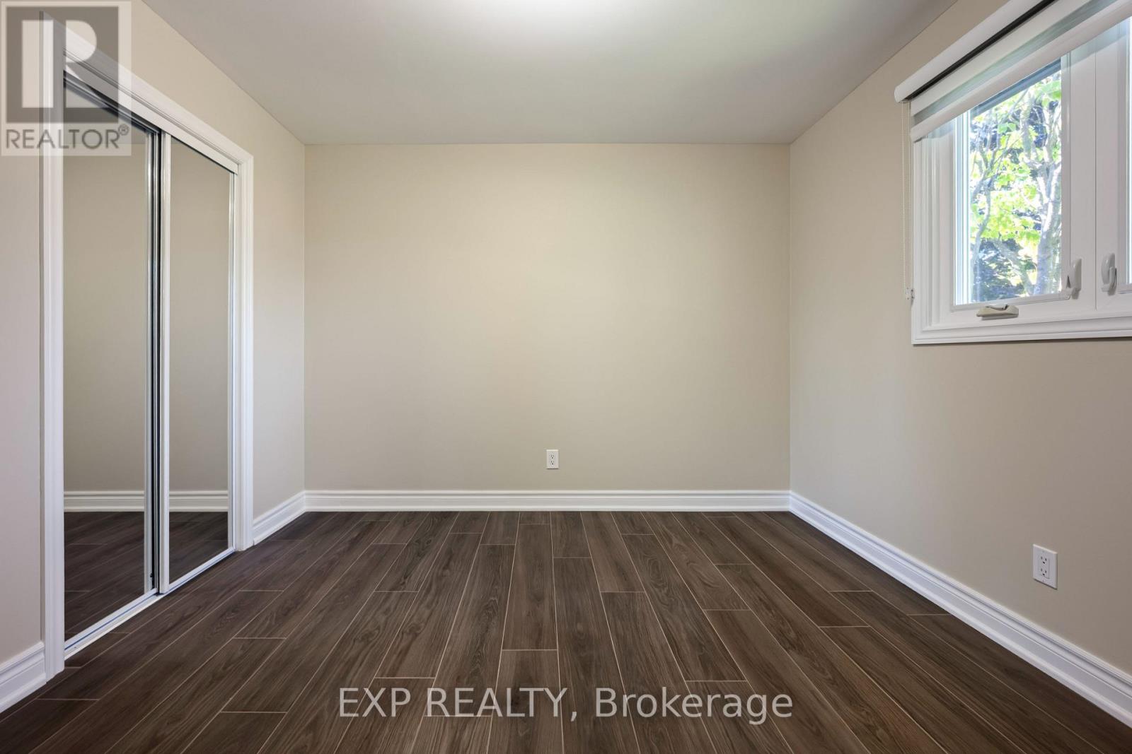 258 Nelson Crescent, Innisfil, Ontario  L9S 1E7 - Photo 23 - N12436419