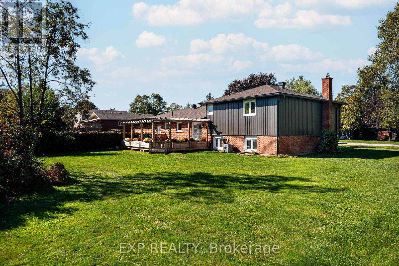 258 Nelson Crescent, Innisfil, Ontario  L9S 1E7 - Photo 39 - N12436419