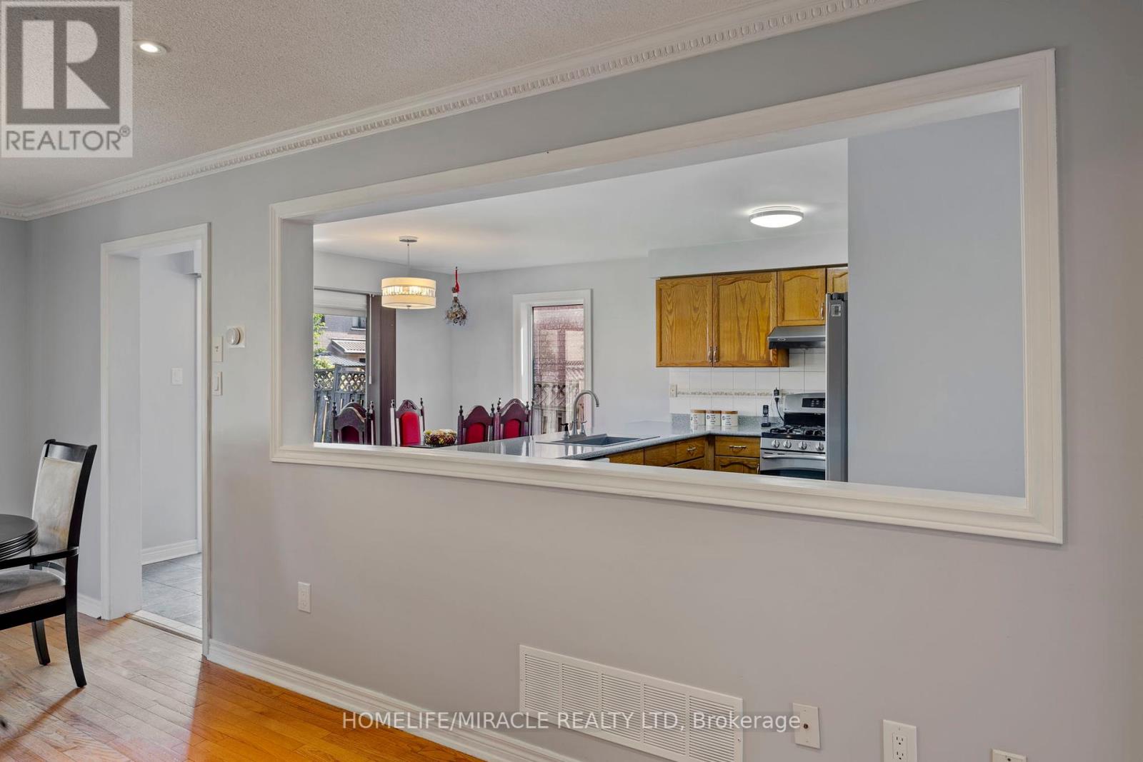 146 Roxbury Street, Markham, Ontario  L3S 3T4 - Photo 16 - N12436424