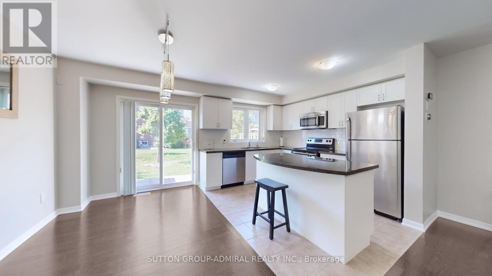 46 Edwin Pearson Street, Aurora, Ontario  L4G 0S1 - Photo 10 - N12436452