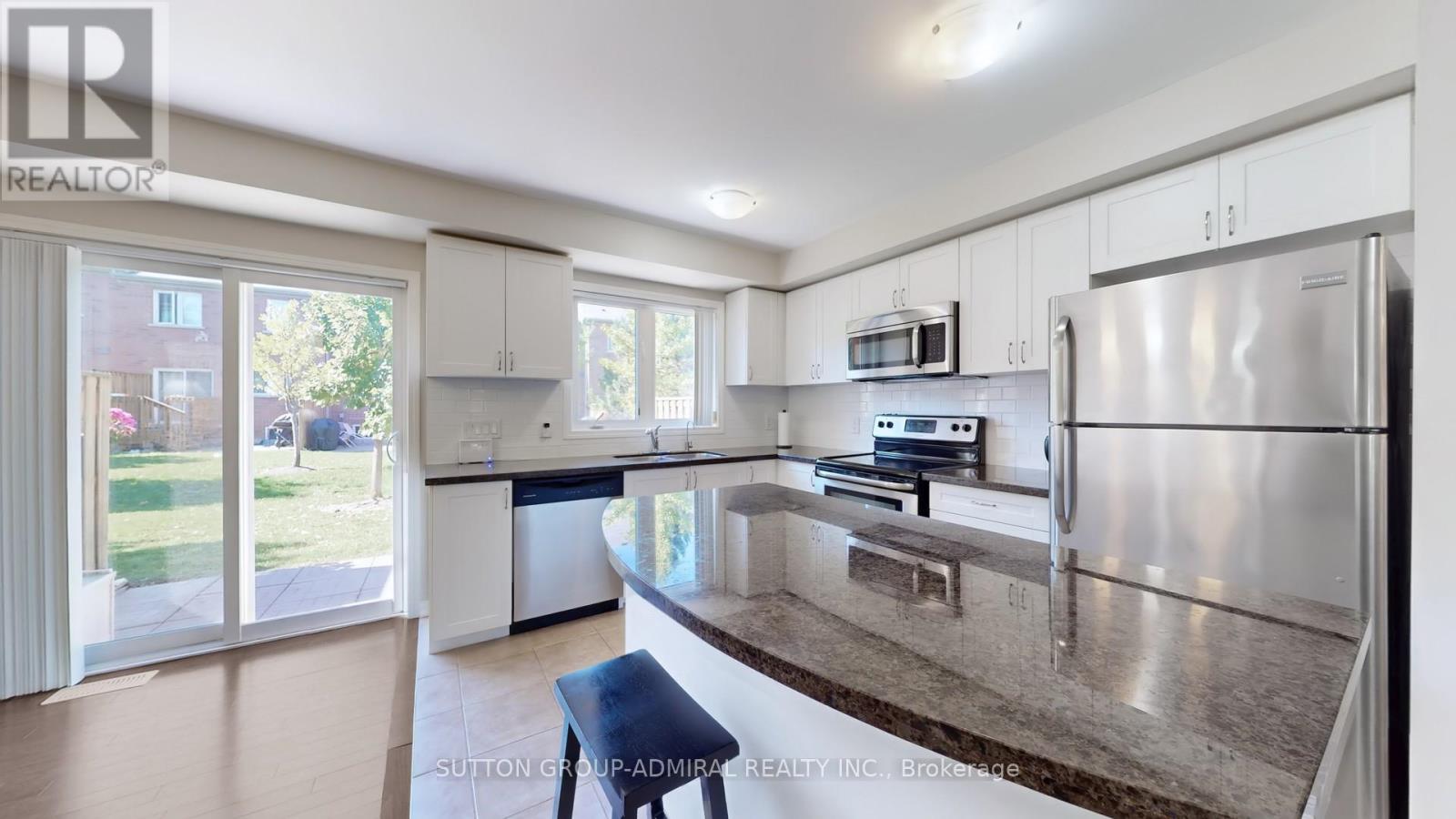 46 Edwin Pearson Street, Aurora, Ontario  L4G 0S1 - Photo 14 - N12436452
