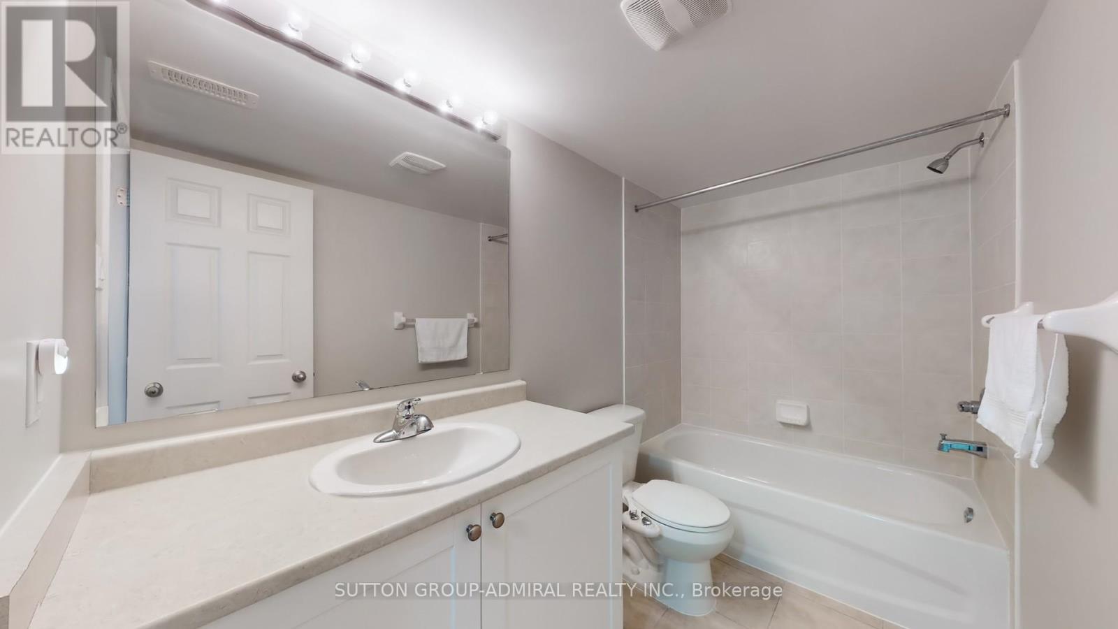 46 Edwin Pearson Street, Aurora, Ontario  L4G 0S1 - Photo 39 - N12436452