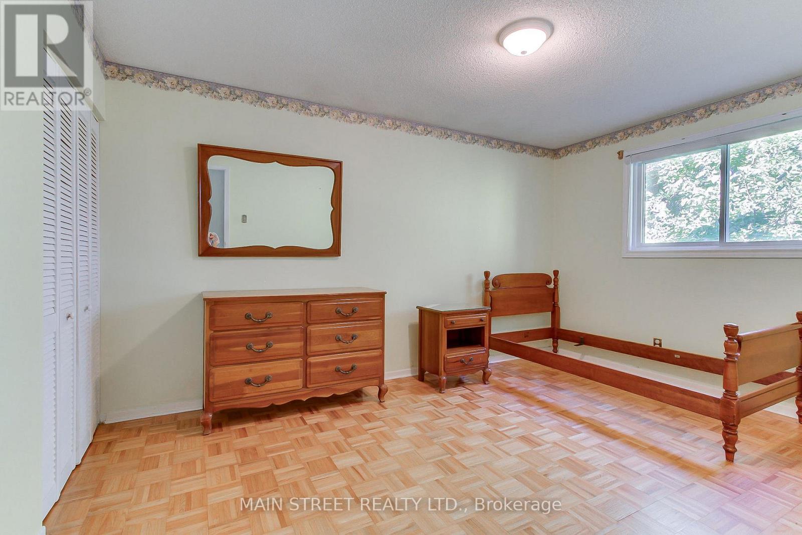 38 Smyth Crescent, New Tecumseth, Ontario  L0G 1A0 - Photo 11 - N12436462