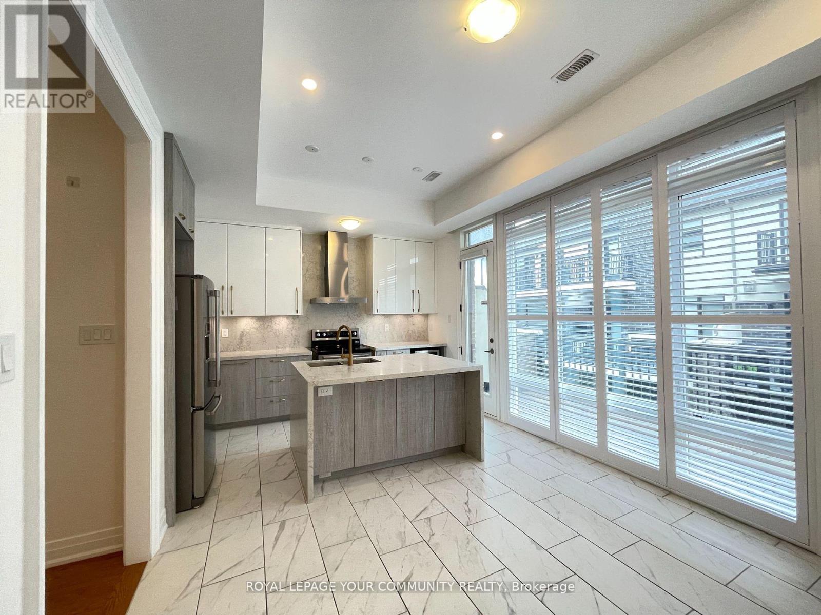 26 Banshee Lane, Richmond Hill, Ontario  L4E 1H4 - Photo 11 - N12436473