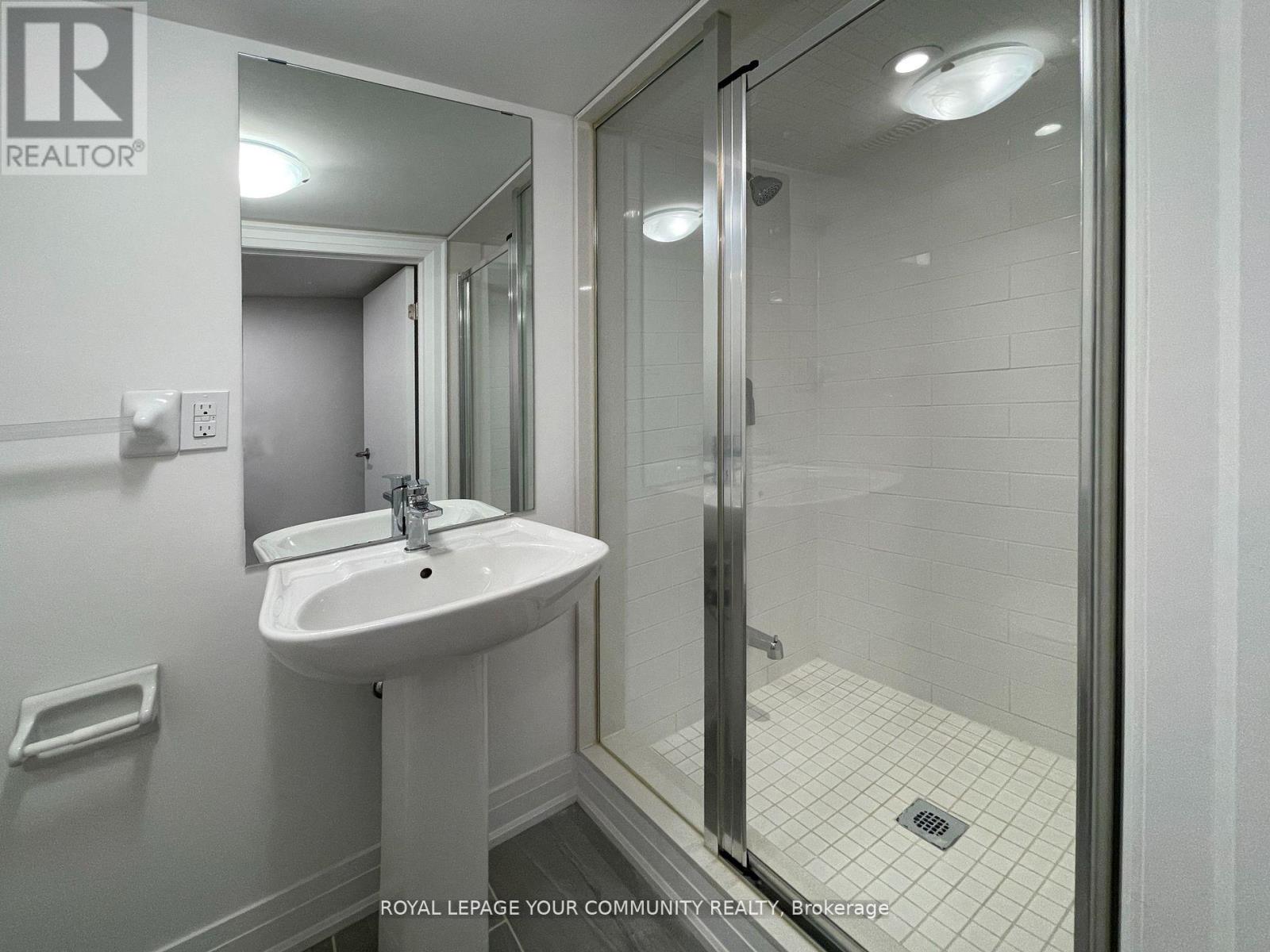 26 Banshee Lane, Richmond Hill, Ontario  L4E 1H4 - Photo 25 - N12436473